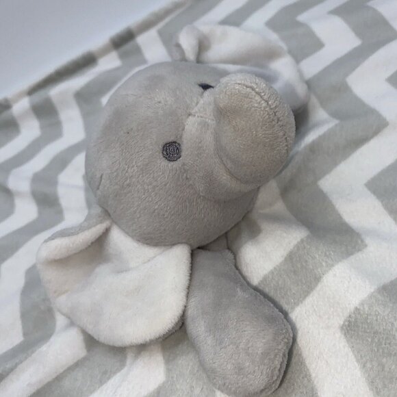 Carter’s Elephant Zig Zag Chevron Security Blanket Lovey Grey White 14” X 14” - Picture 3 of 9